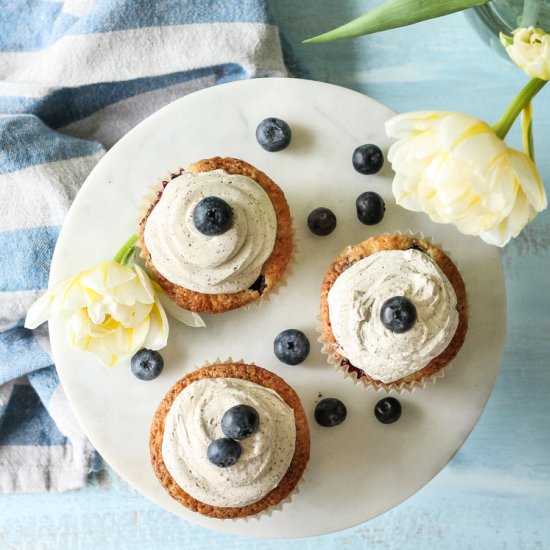 Blueberry Coffee Cake Cupcakes