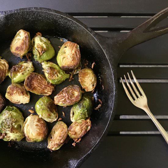 Garlic Roasted Brussels Sprouts