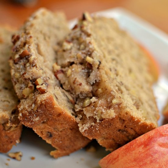 Apple Bread with Cinnamon Pecan Cru