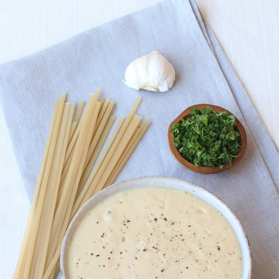 5-Minute Vegan Alfredo Sauce