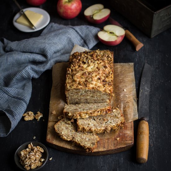 Cheddar, apple & walnut loaf