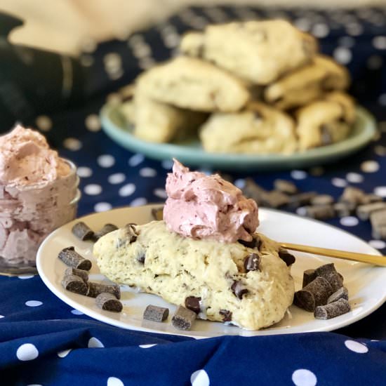 Vegan Chocolate Chip Scones