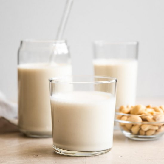 How to Make Cashew Milk