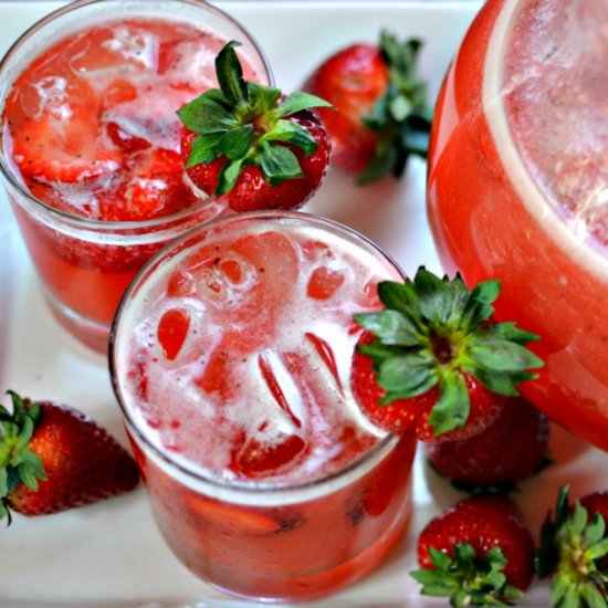 Fresh Strawberry Lemonade