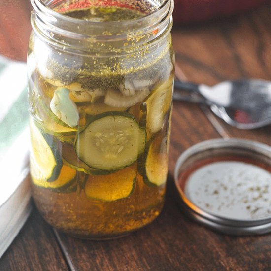 Spicy Garlic Pickles