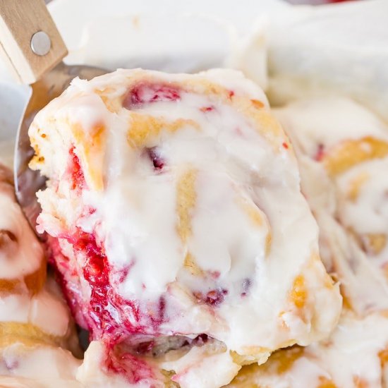 EASY RASPBERRY SWEET ROLLS RECIPE