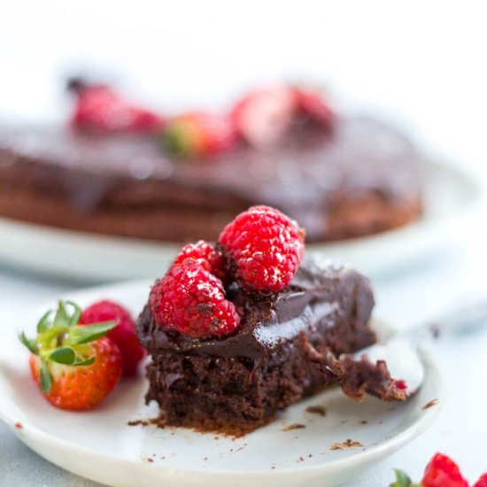 FLOURLESS CHOCOLATE CAKE