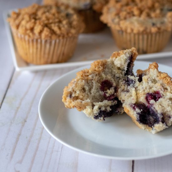 Vegan Blueberry Crumble Muffins