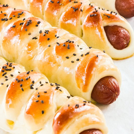 Chinese sausage bread