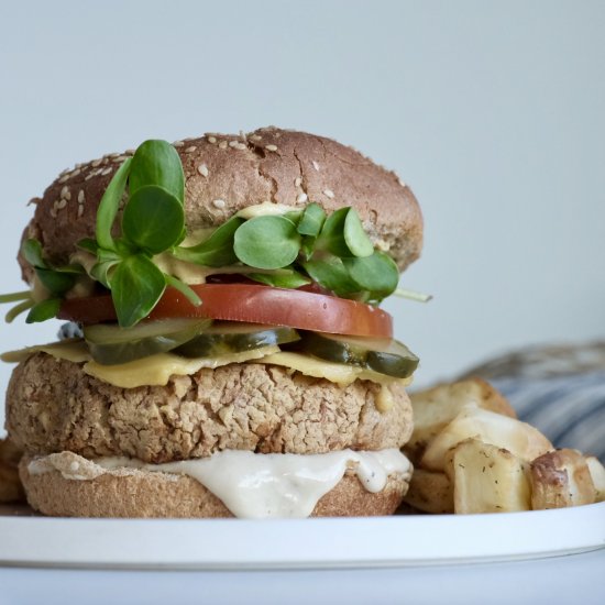 Tempeh Pinto Vegan Burger