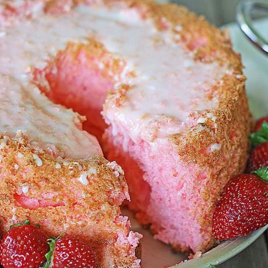 Pink Lemonade Angel Food Cake