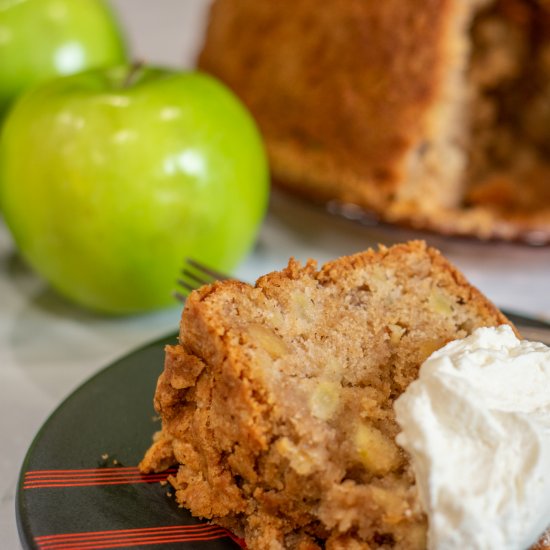 APPLE BUNDT CAKE