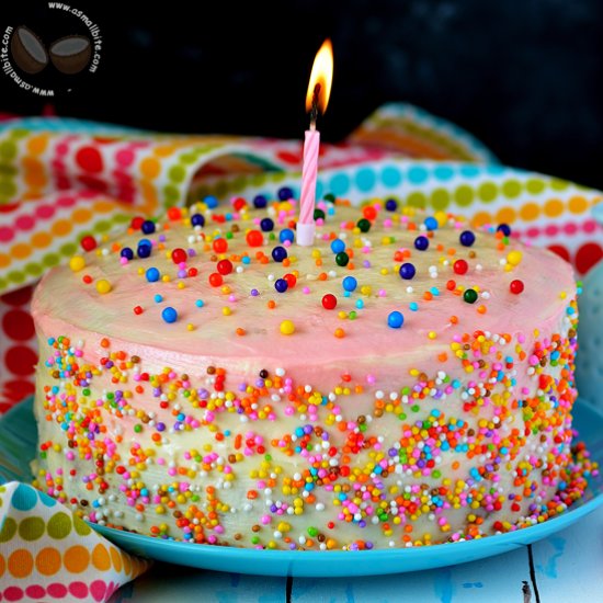 Eggless Vanilla Birthday Cake