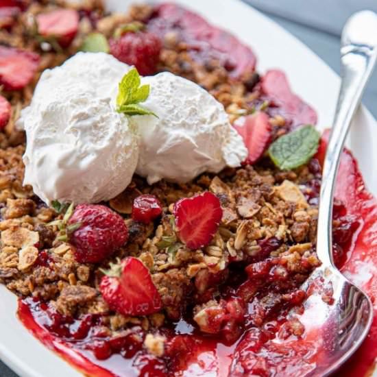 Strawberry Rhubarb Crisp Recipe