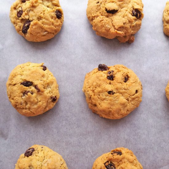 Oatmeal Raisin Cookies