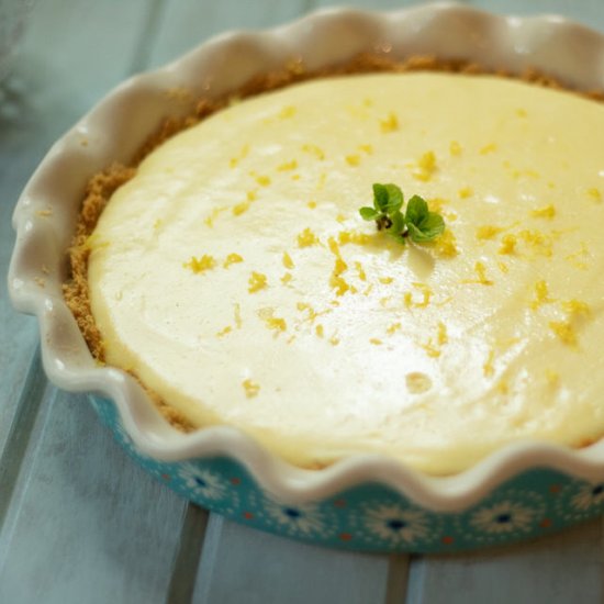 Creamy Lemon Icebox Pie