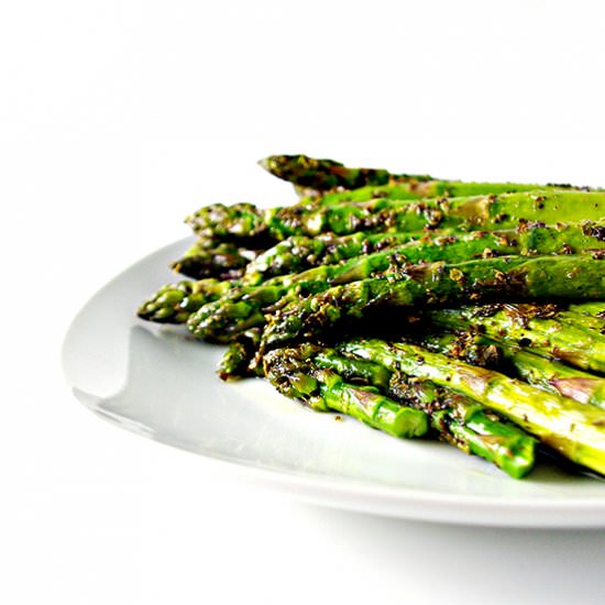 Sautéed Oregano Asparagus