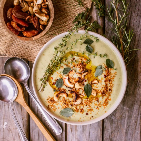 Creamy cauliflower soup