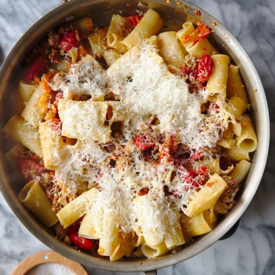 Rigatoni with Pork and Peppers