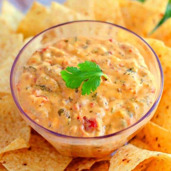 Easiest Sausage Queso Dip