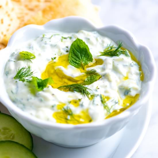 Easy Creamy Tzatziki