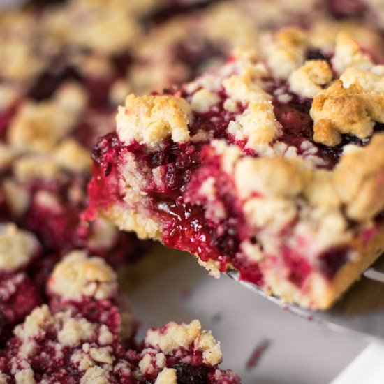 Blackberry Pie Bars