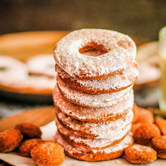 EGGLESS HEALTHY BANANA DOUGHNUTS