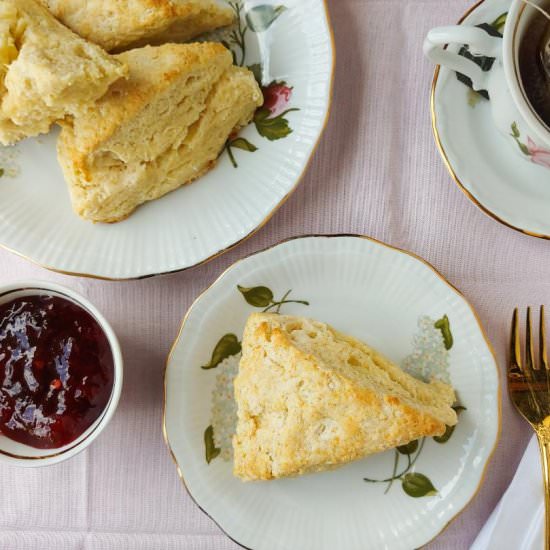 Vanilla Bean Cream Scones