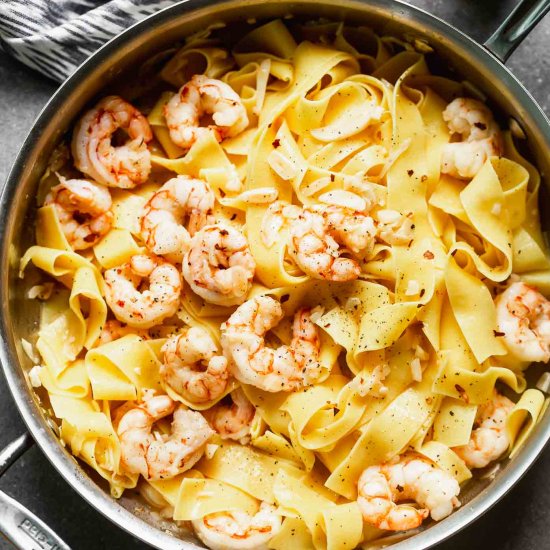 Garlicky Shrimp Pasta