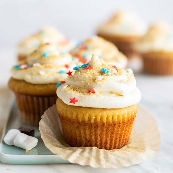 Vanille Cupcakes with S’Mores