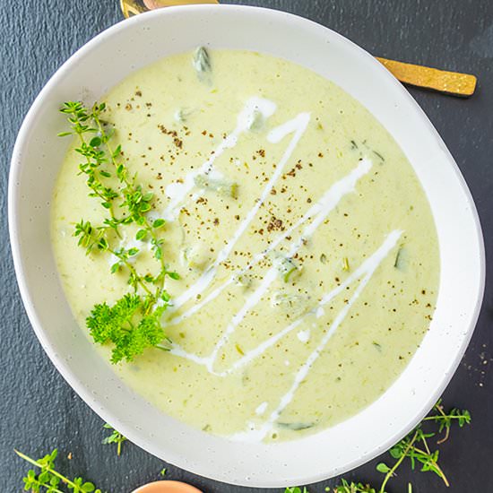 Cream of Asparagus & Leek Soup