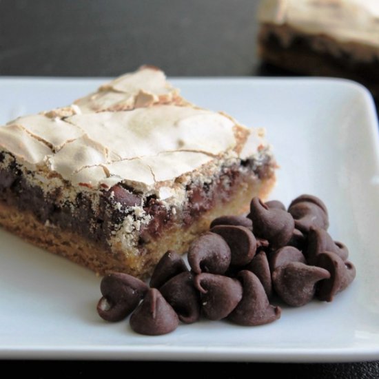 Chocolate Chip Meringue Bars