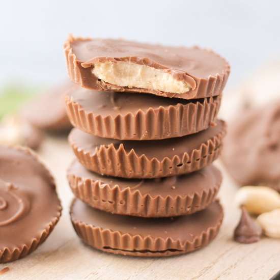 Mint Chocolate Cashew Butter Cups