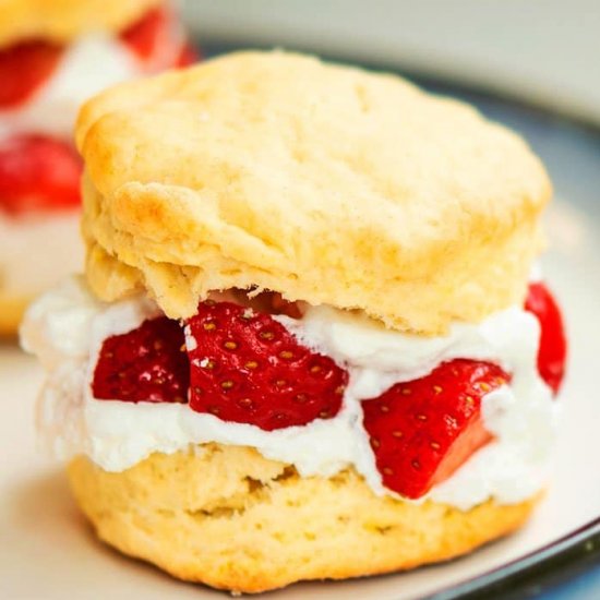 Easy Strawberry Shortcake