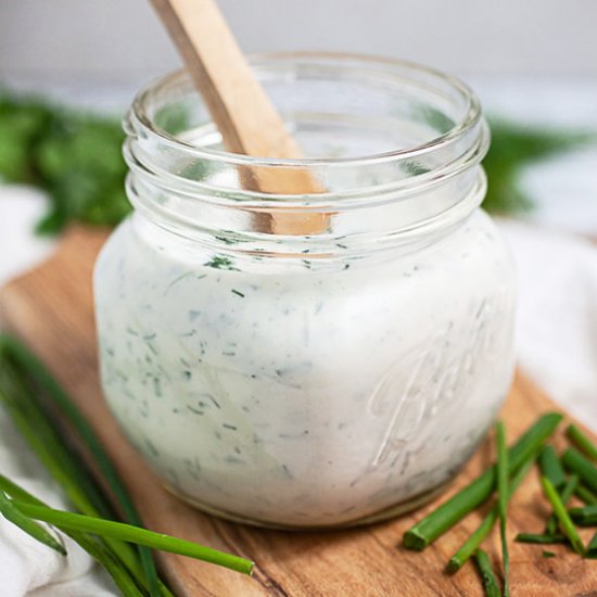 Easy Homemade Ranch Dressing