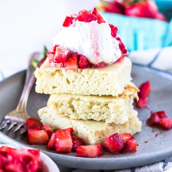 Low-Carb Strawberry Shortcake