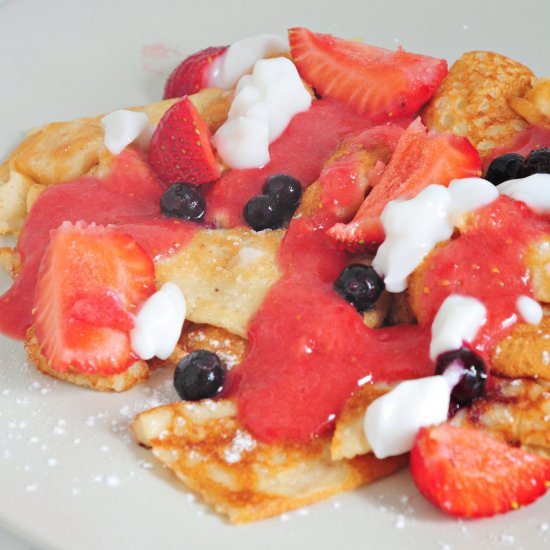 Vegan omelette with strawberries