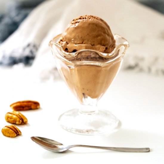 No-Churn Chocolate Ice Cream