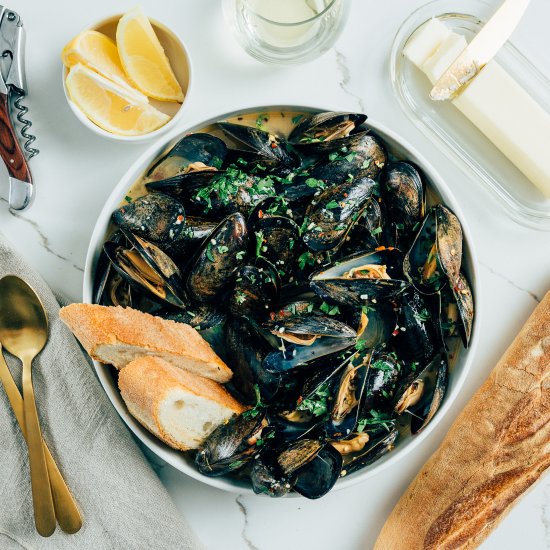 Mussels with White Wine Sauce