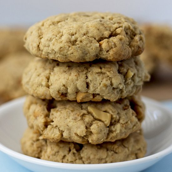 Vegan Cashew Oat Cookies