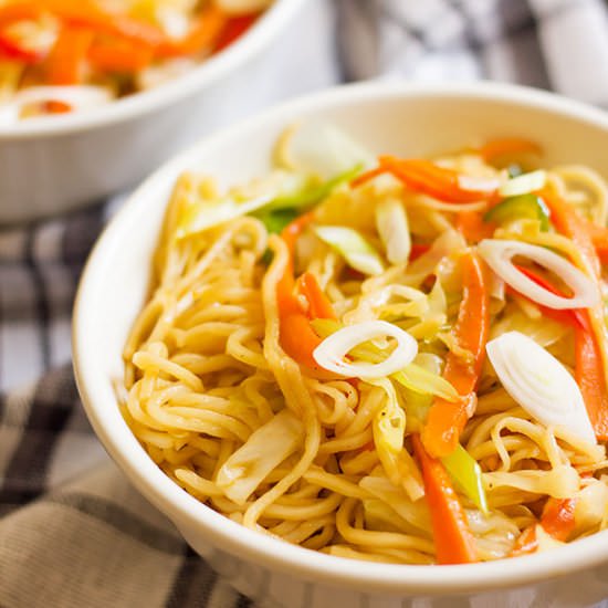 Easy Vegetable Chow Mein