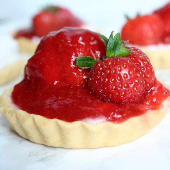 Mini Vegan Strawberry Tarts