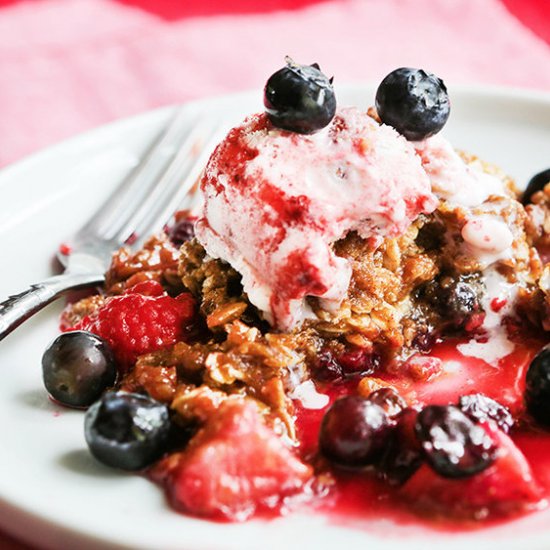 Instant Pot Berry Crisp Recipe