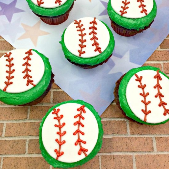 Game Day Baseball Cupcakes