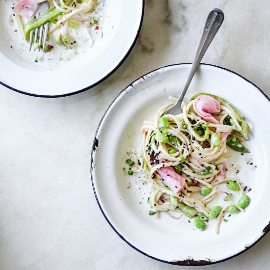 Creamy tofu noodle salad