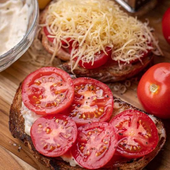 The Best Tomato Toast