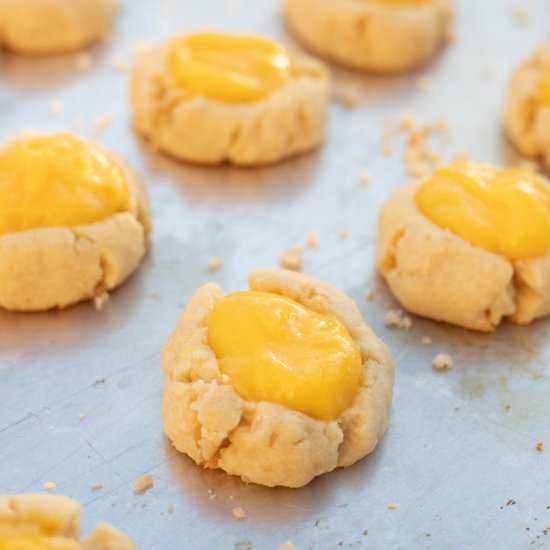 Macadamia Passionfruit Curd Cookies