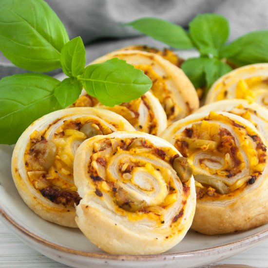 Vegan Pizza Pinwheels