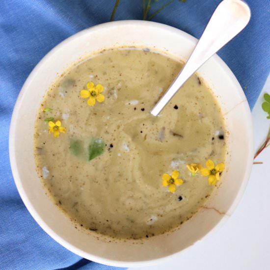 Lemony Chilled Wood Sorrel Soup