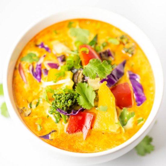 Almost Raw Vegetable Thai Curry